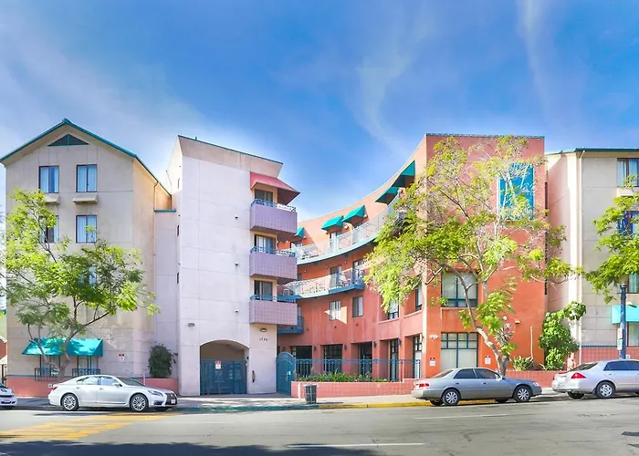 Vantaggio Suites